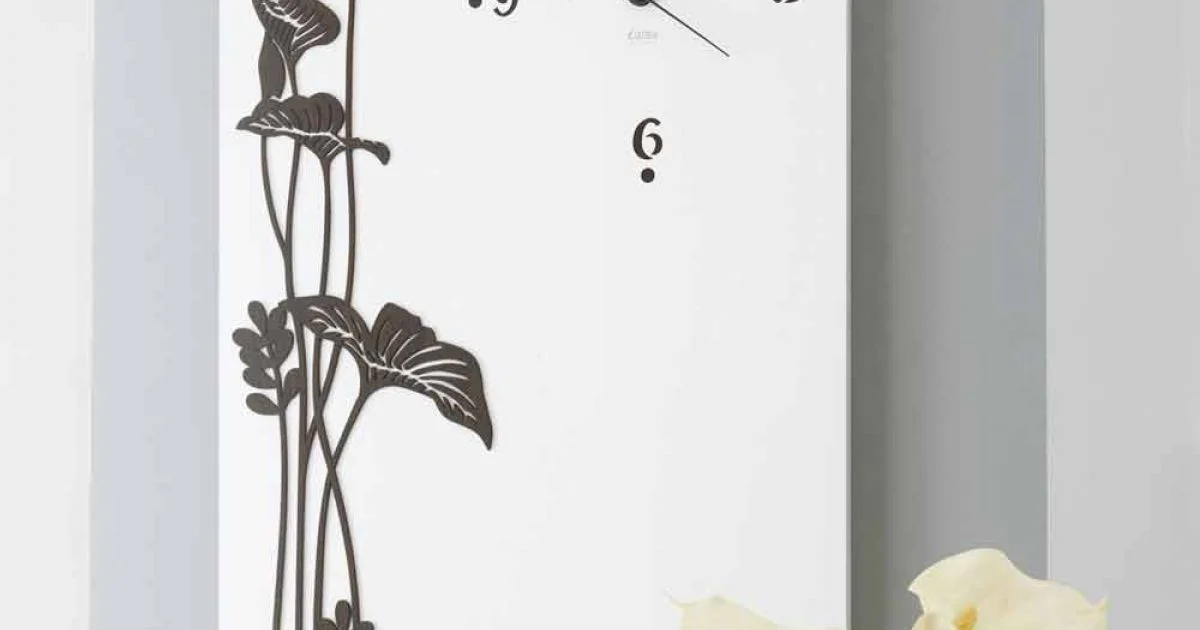 Orologio a Muro Moderno Rettangolare in Legno Bianco Decorato di Design - Croco