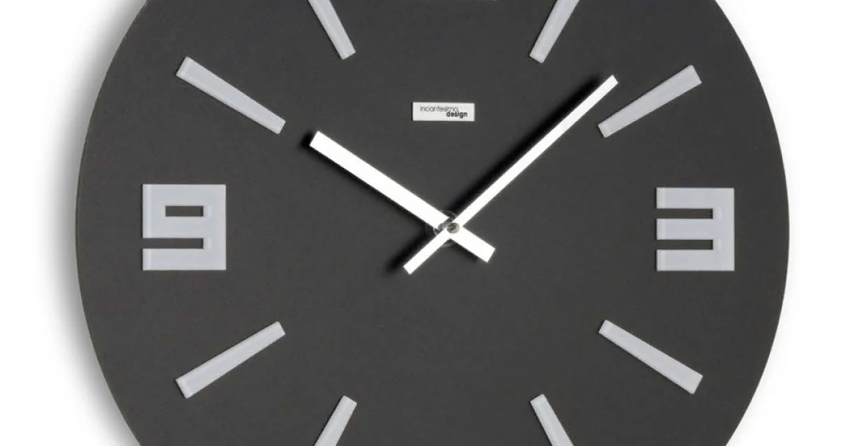 Orologio in PVC Semiespanso e Metacrilato Colorato Made in Italy - Common