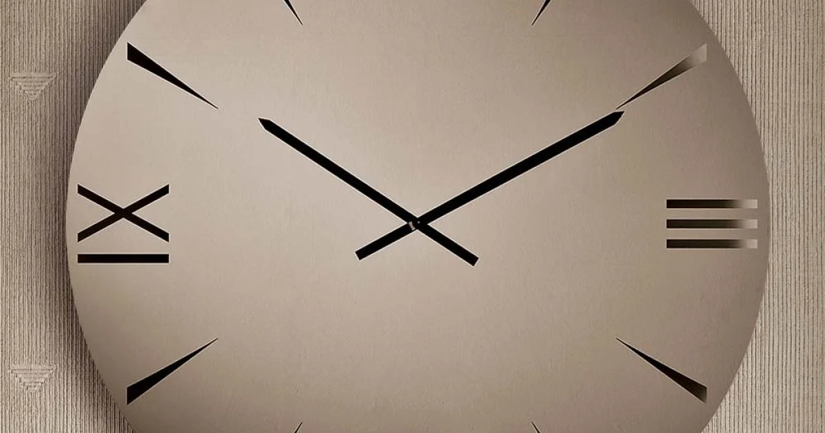 Orologio Rotondo in Vetro Specchiato con Numeri Incisi a Laser - Clelia