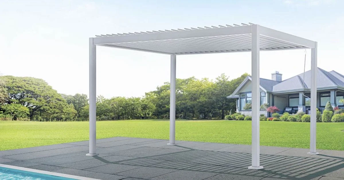 Pergola in Alluminio Bianco con Tetto Orientabile - Vitta