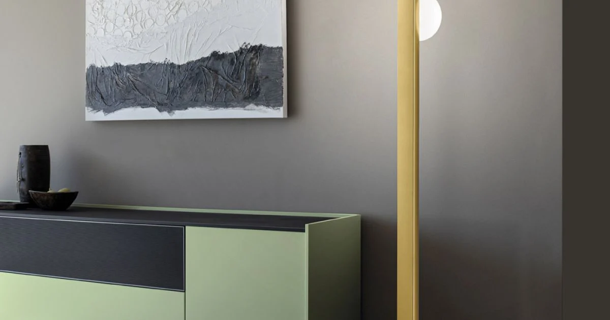 Piantana in Alluminio e Luce in Vetro Soffiato Bianco - Alma