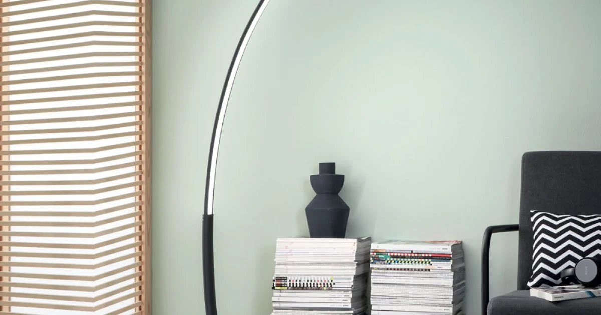 Piantana Moderna a LED Dimmerabile in Metallo Nero, Oro o Bianco - Gondola