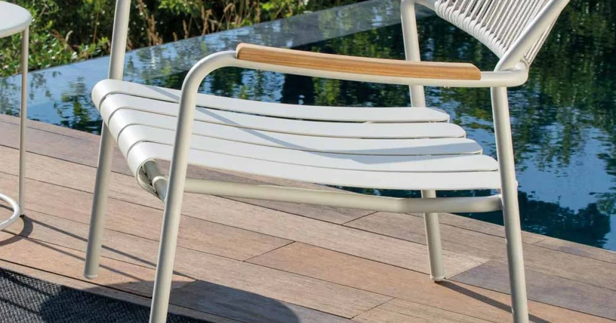 Poltrona Bassa da Giardino in Alluminio e Schienale in Corda - Risplendente
