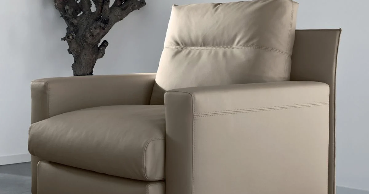 Poltrona con Cuscino Seduta Imbottito in Piuma e Poliestere Made in Italy - Malizioso