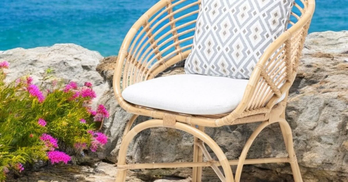 Poltrona da Giardino in Alluminio e Intreccio in Polyrattan e Cuscino - Ellide