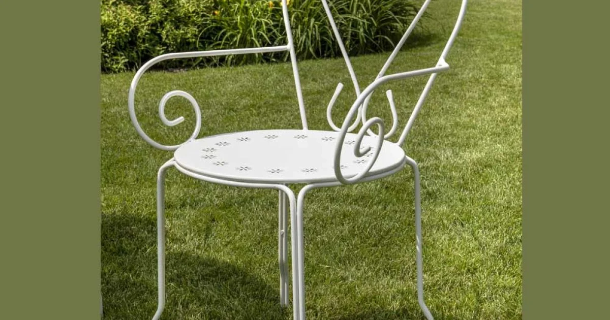 Poltrona da Giardino Realizzata Interamente in Metallo - Archivio