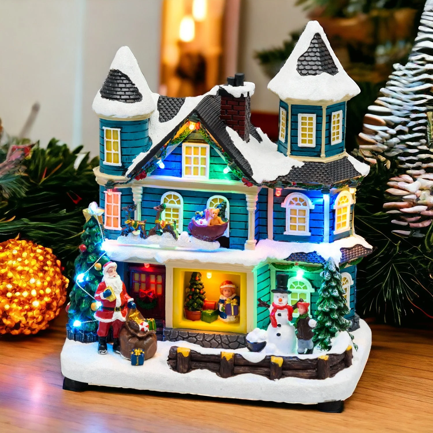 Lotti Villaggio Natale Casa con Scena Natalizia Slitta Led H 23 Cm 20 x 13 Cm Musica