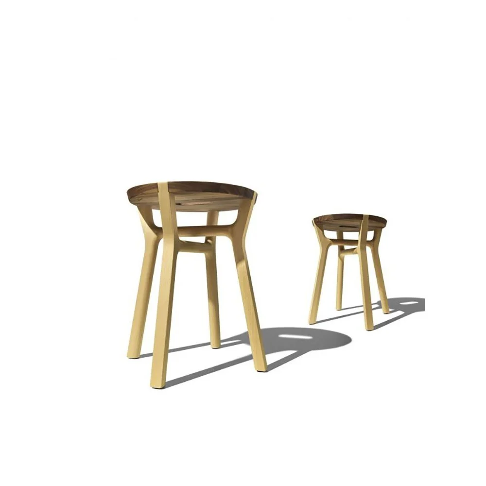 Internoitaliano Affi sgabello basso in legno assemblato disponibile in due finiture