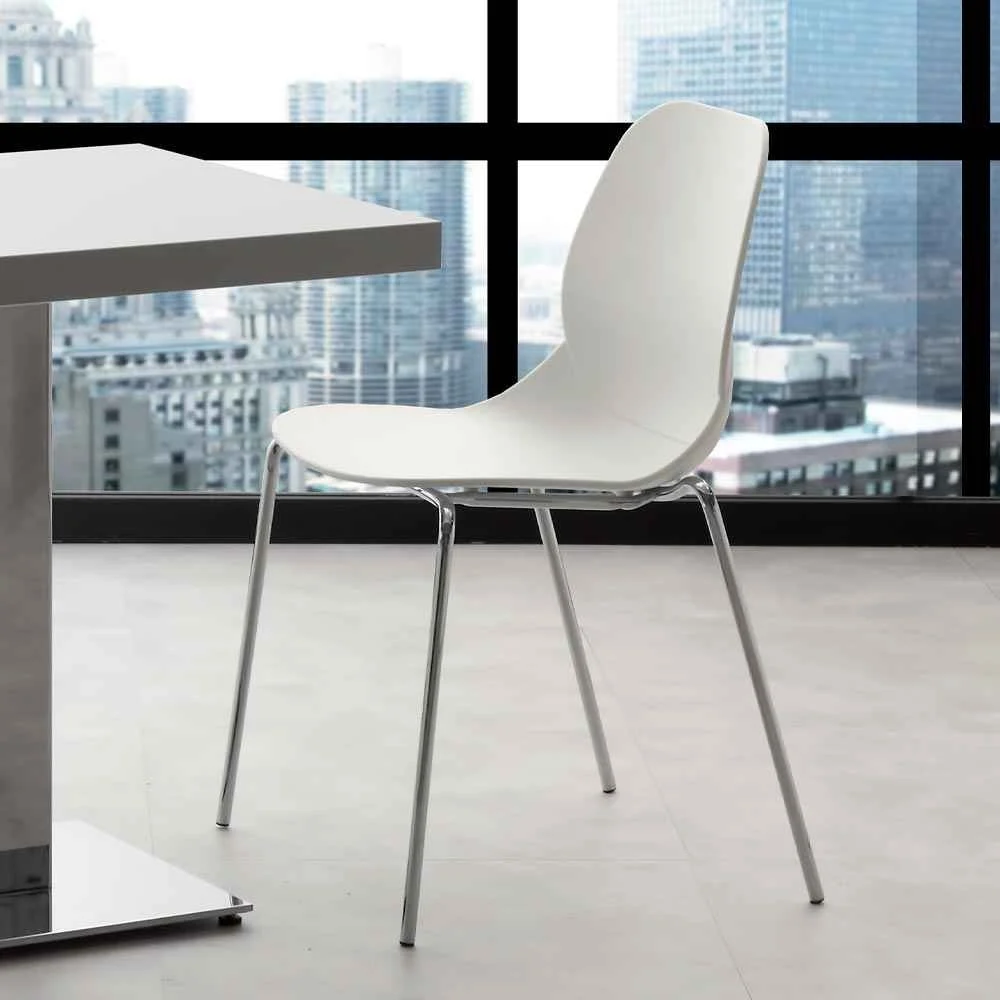 Sedia Shell Metal con scocca elegante e struttura cromata - La Seggiola