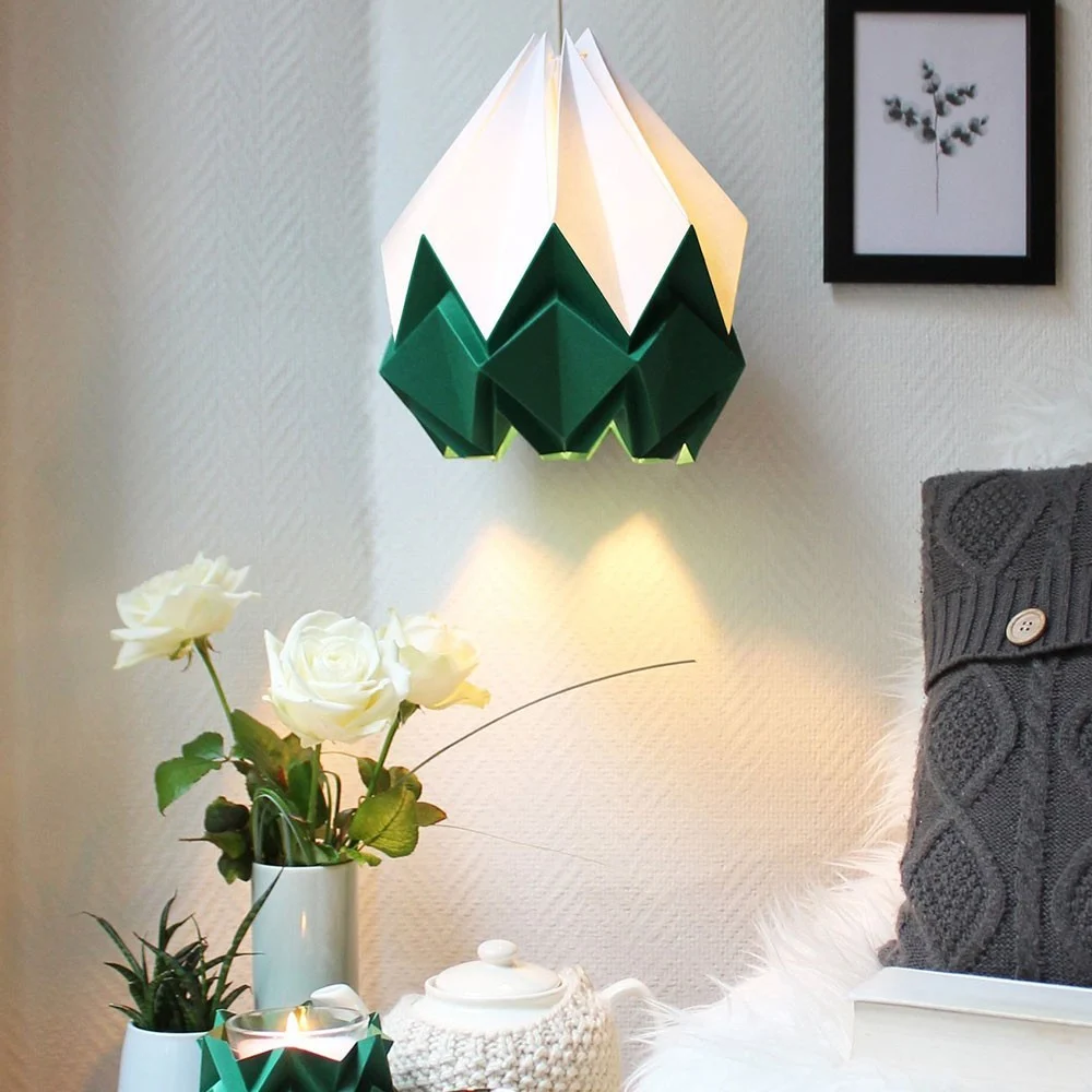 Lampada a sospensione Hanahi bianco e carta verde pino