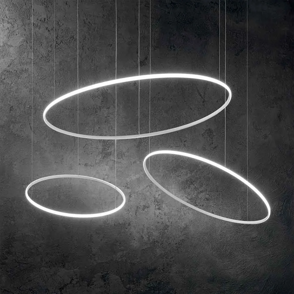 Lampada a sospensione Hulahoop di Ideal-lux realizzato in metallo verniciato in polveri in finitura bianca