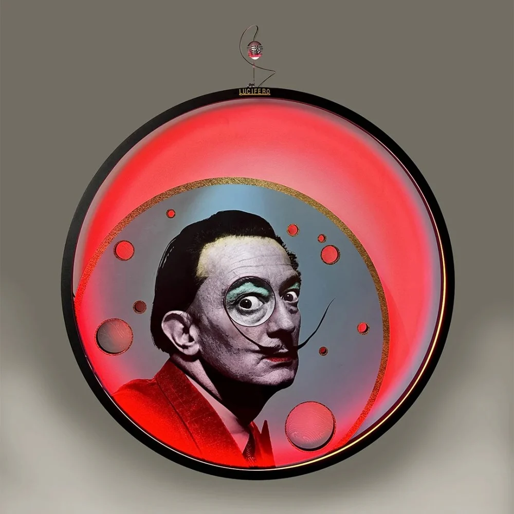 Lucifero Illuminazione Salvador Dali lampada da parete con tecnologia led RGB