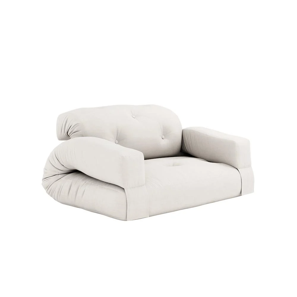 Materasso poltrona letto Hippo Sofa di Karup Design con doppia funzione di poltrona o letto