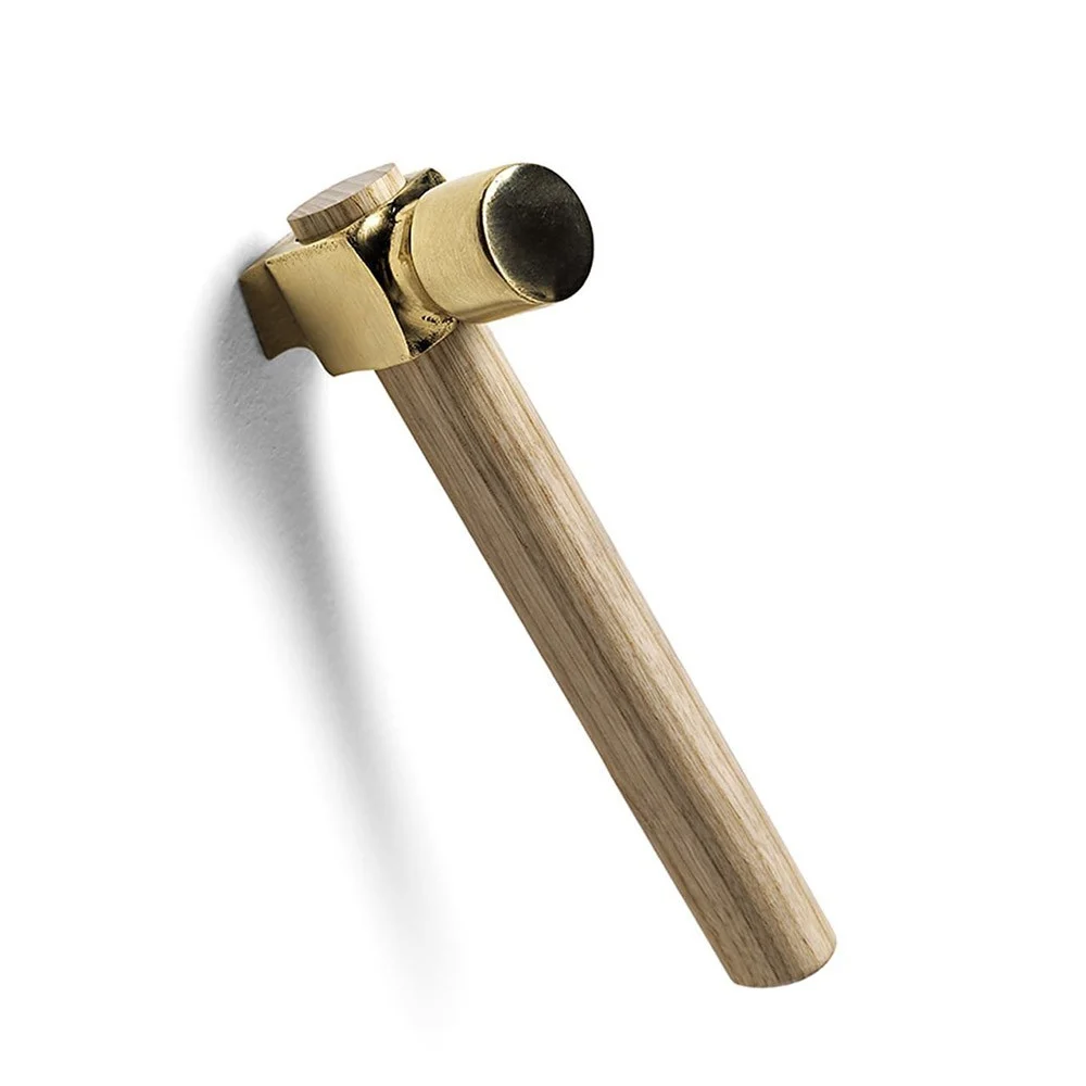 Mogg Bastaa appendiabiti in legno e fusione di ottone