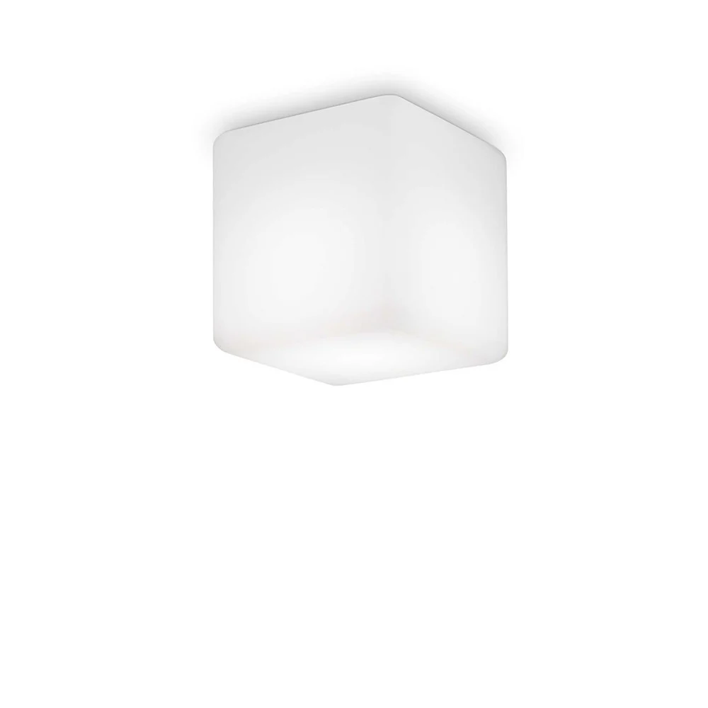 Plafoniera da esterno Luna di Ideal-Lux disponibile in diverse