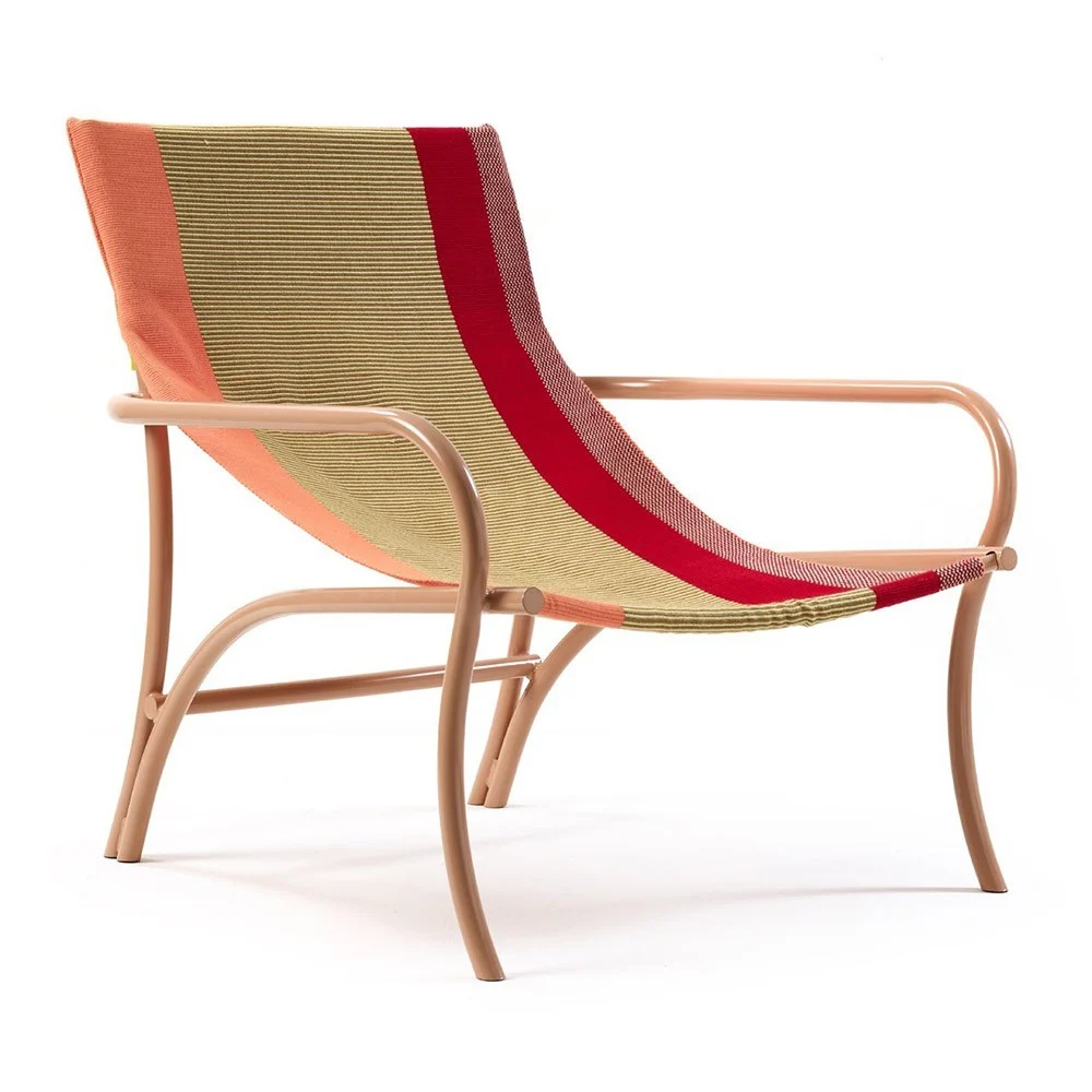 Poltrona Maraca arancio, oro, rosso e sedia