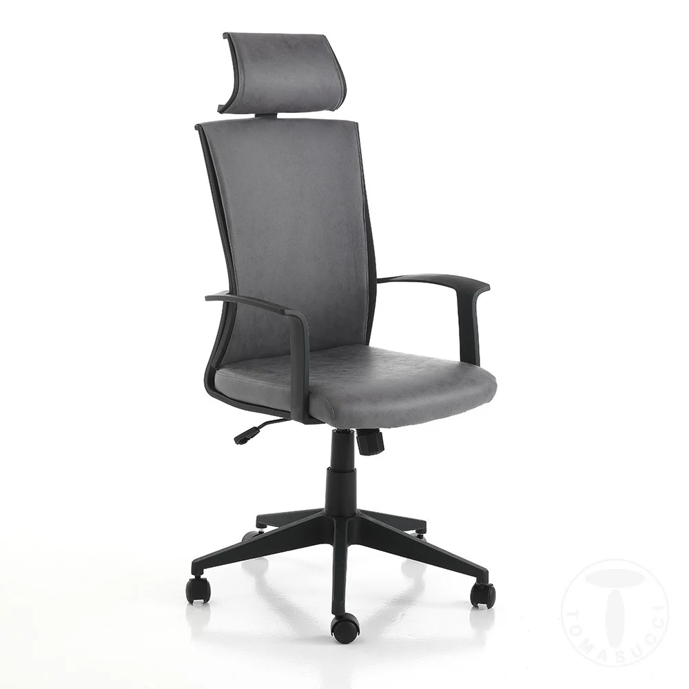 Poltrona per ufficio Ontario di Tomasucci realizzata con struttura a stella in plastica e rivestita in pelle sintetica