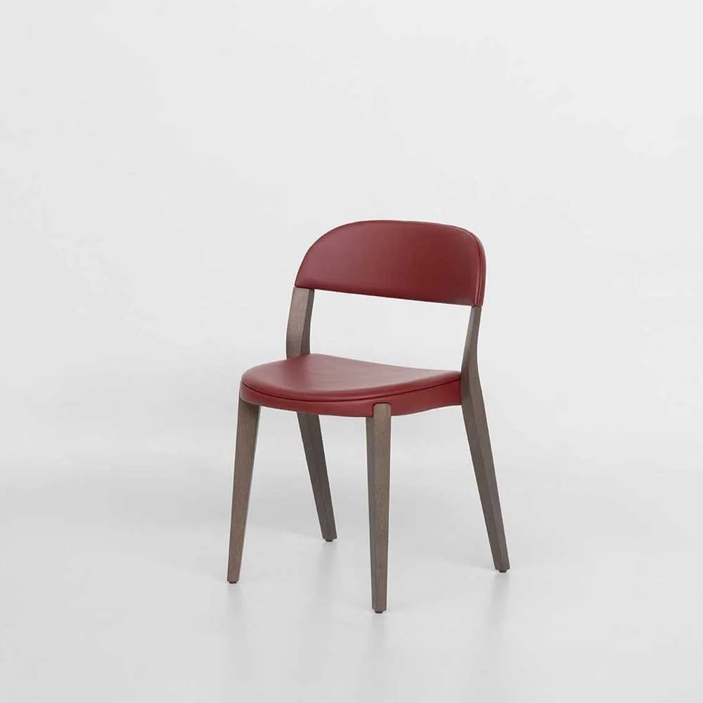 Potocco sedia Minima con o senza braccioli con struttura in massello frassino, rivestimento in pelle e braccioli in metallo