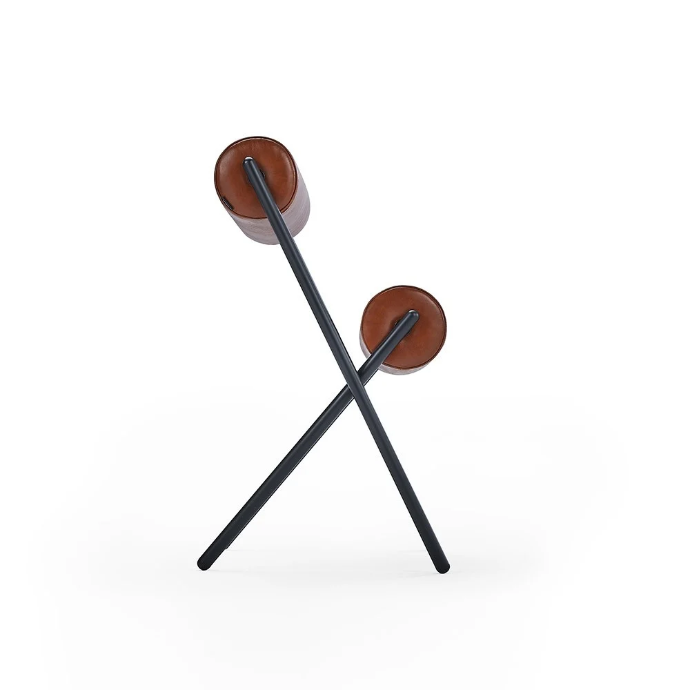 Sancal Roll sedia di designer con struttura in acciaio e due rulli imbottiti per seduta e schienale