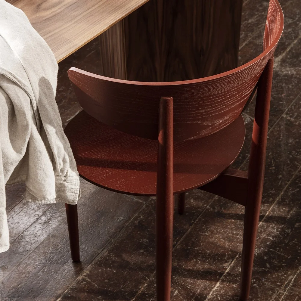 Sedia da pranzo Herman in legno bordeaux