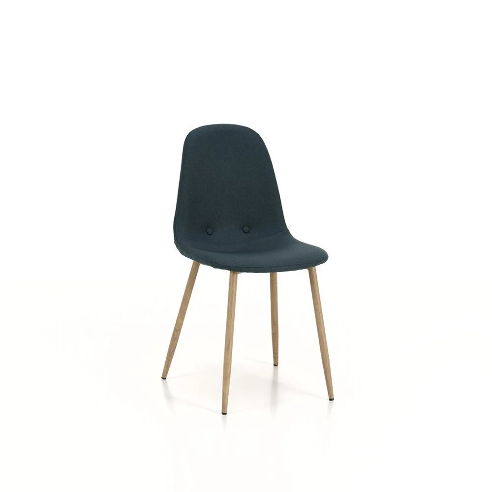 Sedia Doom realizzata con gambe in metallo effetto legno e rivestimento in tessuto