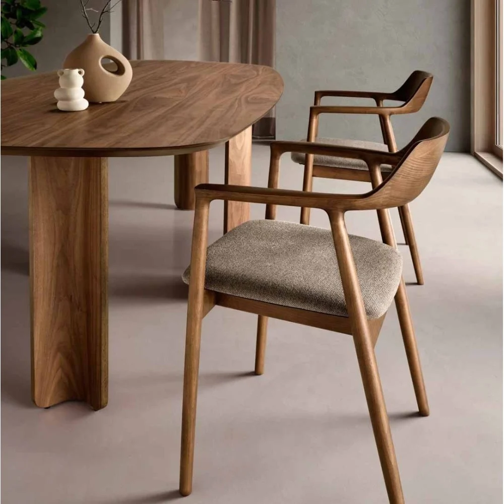 Sedia in legno Nara dal design moderno