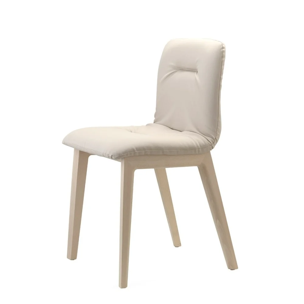 Scab Design Natural Alice Pop sedia realizzata con telaio in legno massello e scocca in tecnopolimero
