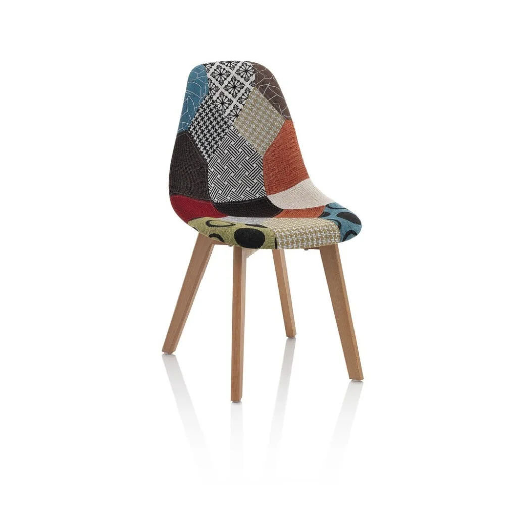 Sedia Patchwork con struttura in legno e rivestimento in tessuto