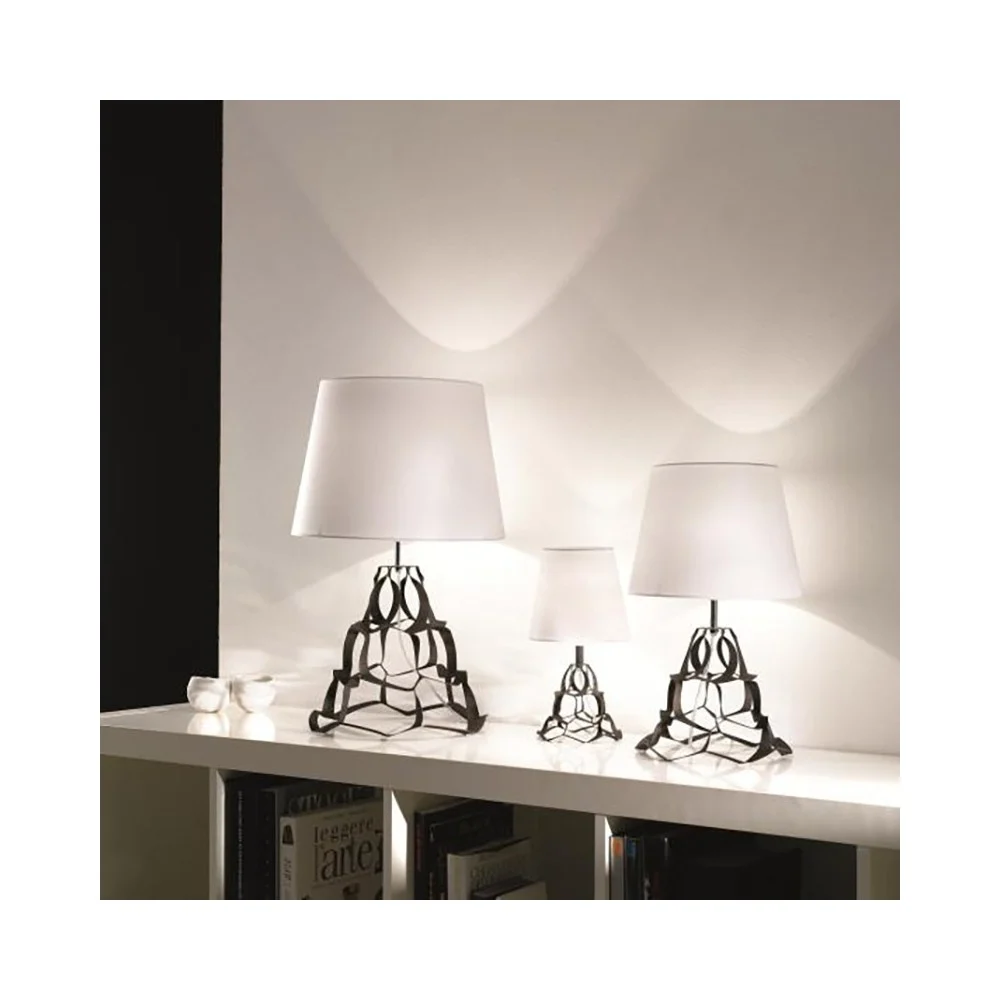 Selene Illuminazione lampada da tavolo Anais disponibile in tre dimensioni