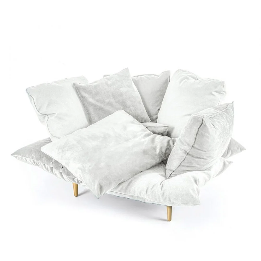 Seletti Comfy Armchair disponibile nella versione bianca o turchese