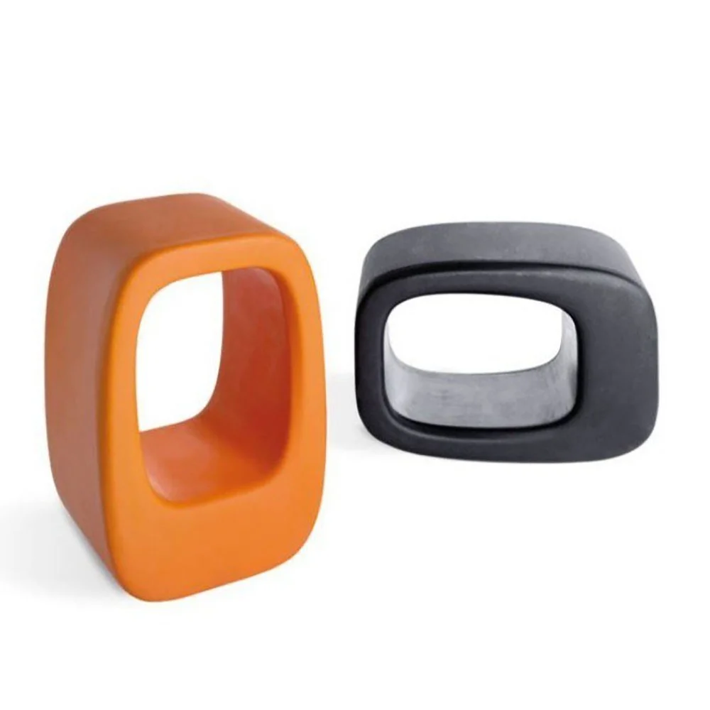 Sgabello Lazy Bone Slide Design