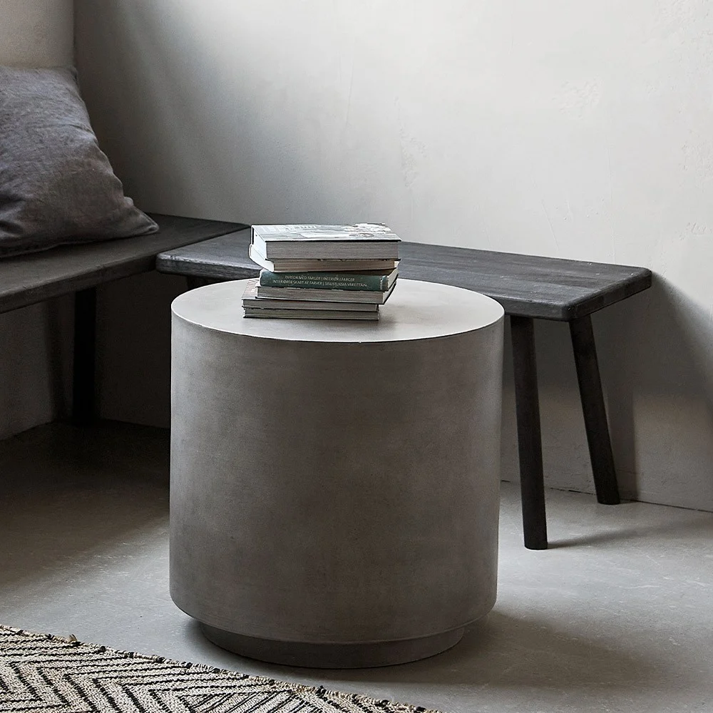 Table Out grigio M