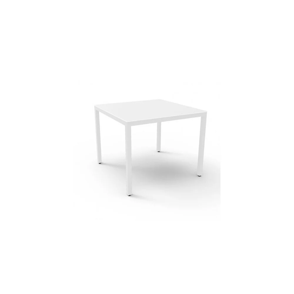 Resol Tavolo da esterno Barcino quadrati ed impilabili in alluminio verniciato a liquido disponibile in due finiture