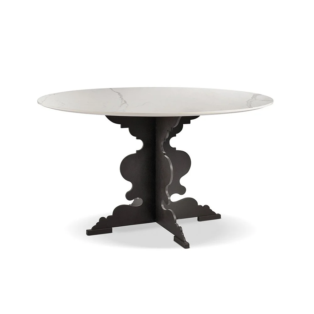 Tavolo Romeo di Cantori realizzato con base in metallo e piano in ceramica