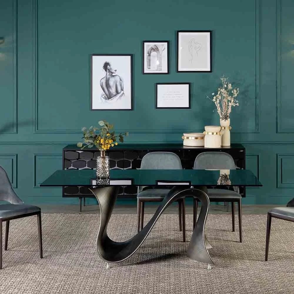 Tonin Casa tavolo Wave con struttura in resina Baydur e piano in vetro fume