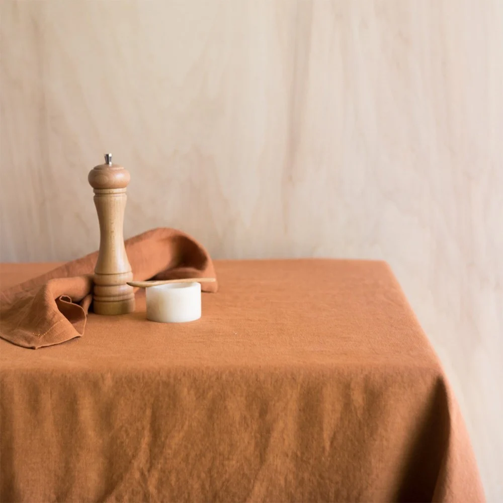 Tovaglia in lino lavato caramello
