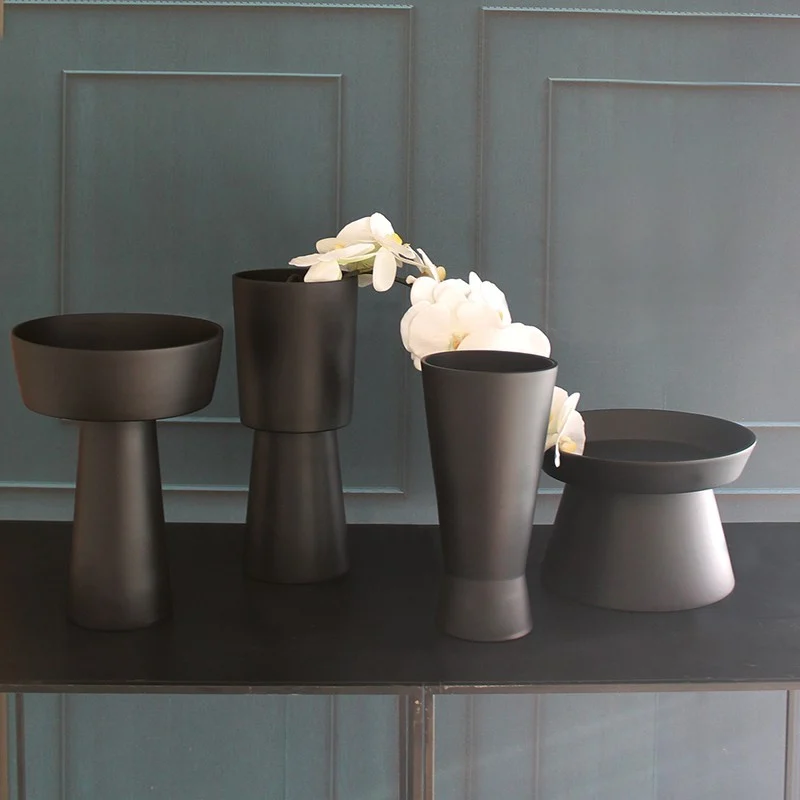 Vasi in ceramica Giravolta Adriani e Rossi