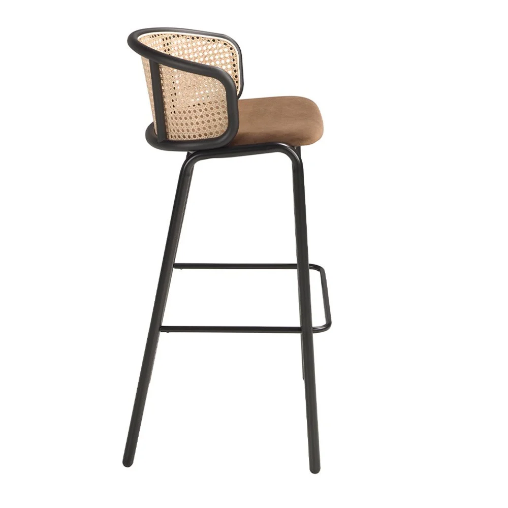 Angel Cerda sgabelli in velluto marrone e rattan