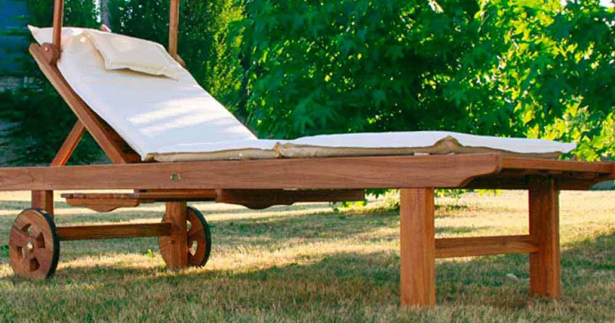 Lettino regolabile da giardino in legno di teak
