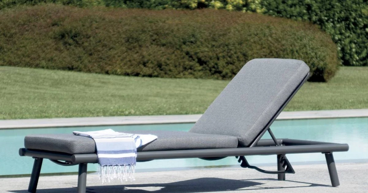 Lettino 196x75 cm da Esterno in Alluminio con Cuscino - Sundra