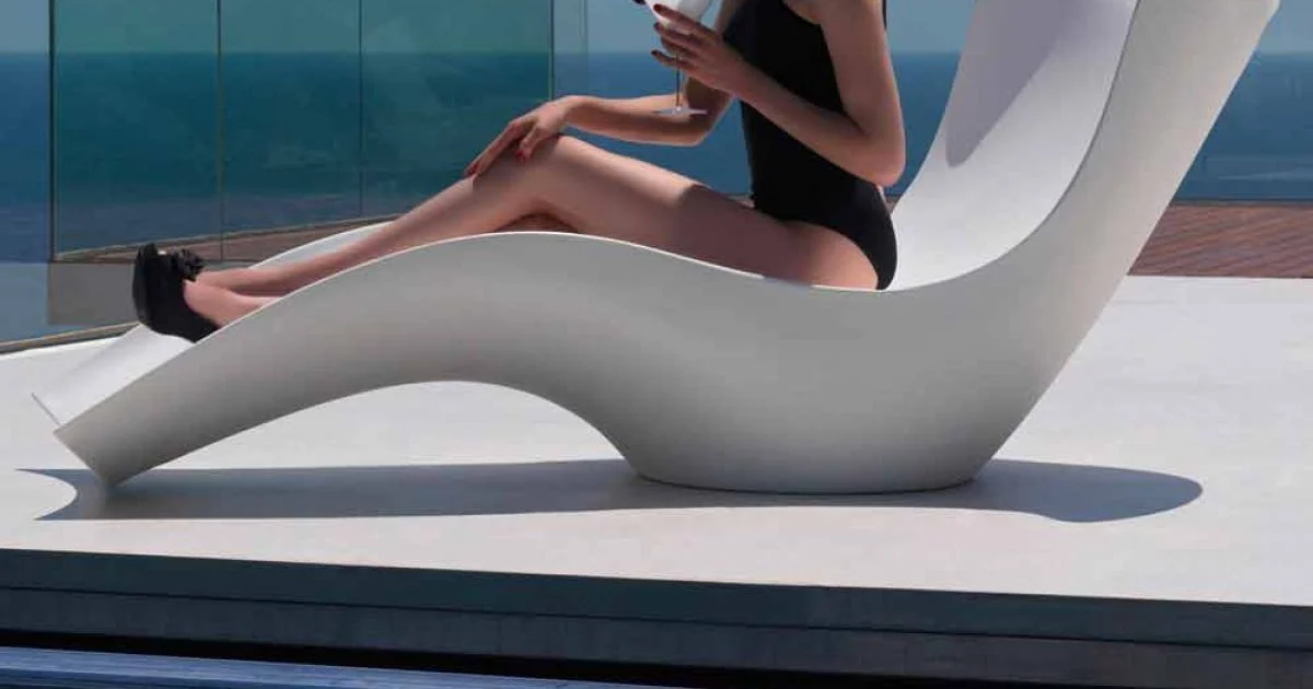 Lettino da giardino Surf by Vondom, design moderno in polietilene, 2 pezzi