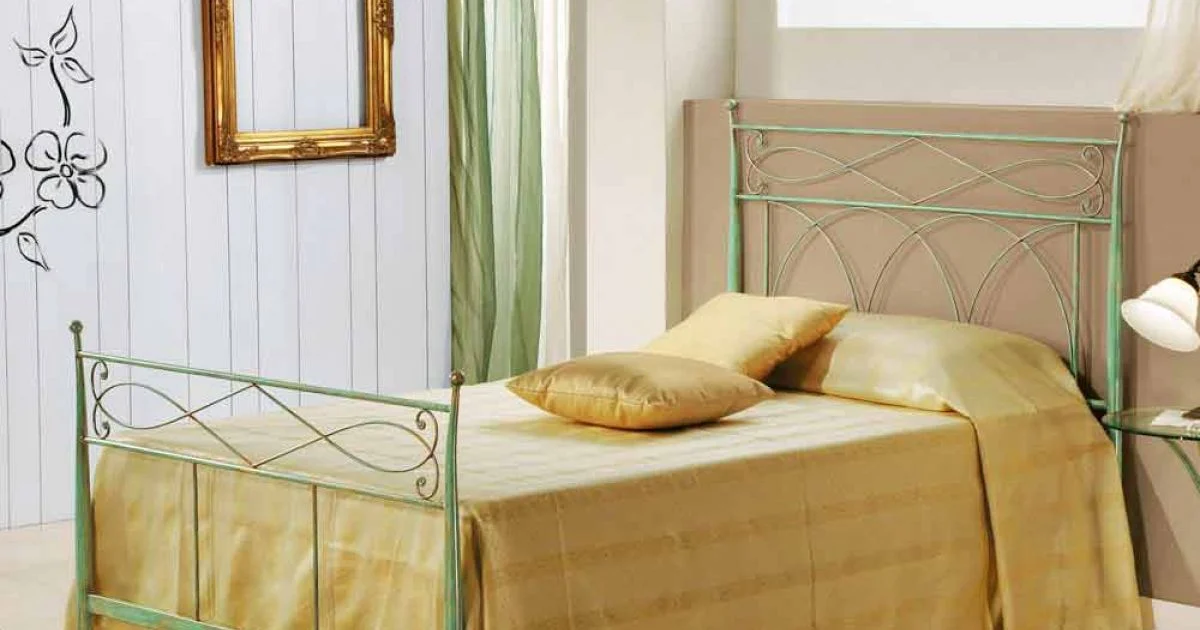 Letto a una piazza e mezzo in ferro battuto verde rame Gabriella