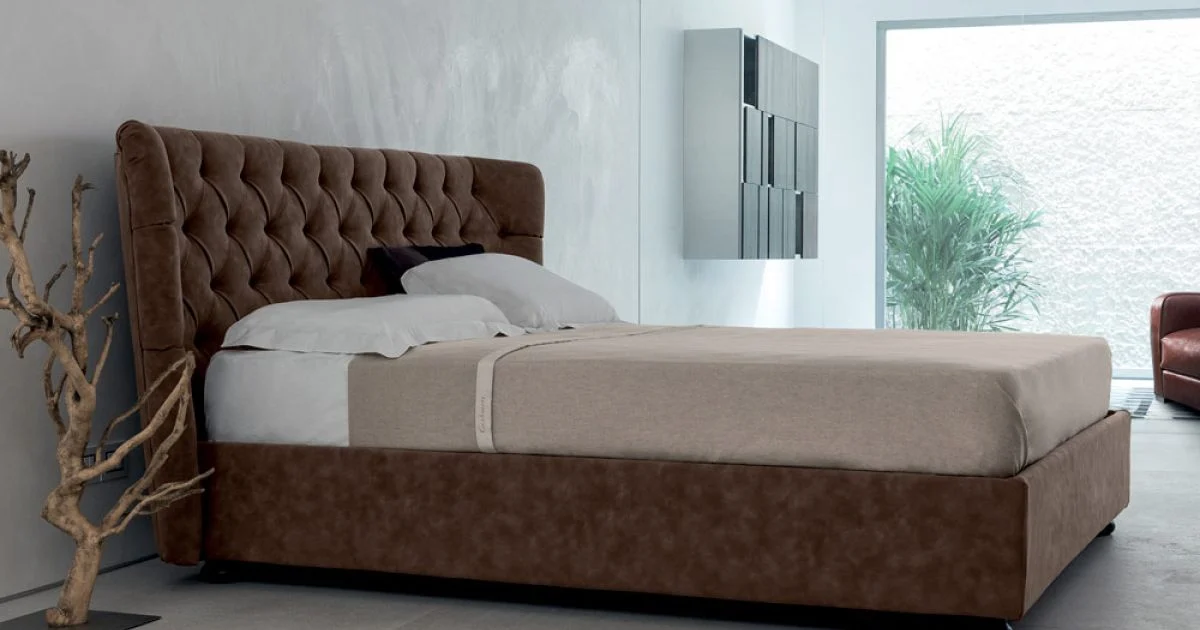 Letto Matrimoniale Imbottito in Poliuretano Espanso Made in Italy - Capriccio