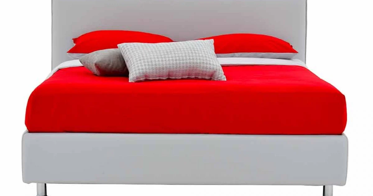 Letto Matrimoniale Rivestito in Similpelle con Piedini Made in Italy - Nurzio