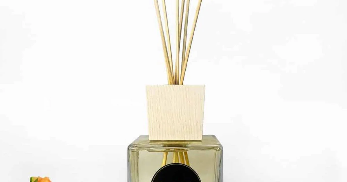 Profumatore Ambiente Acqua Marina 500 ml con Bastoncini - Essenzadiportofino