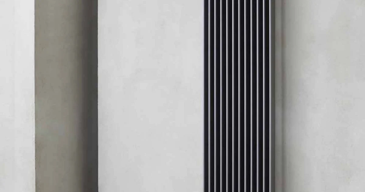 Radiatore Verticale Idraulico Design in Acciaio Colorato fino 1515 Watt- Condor
