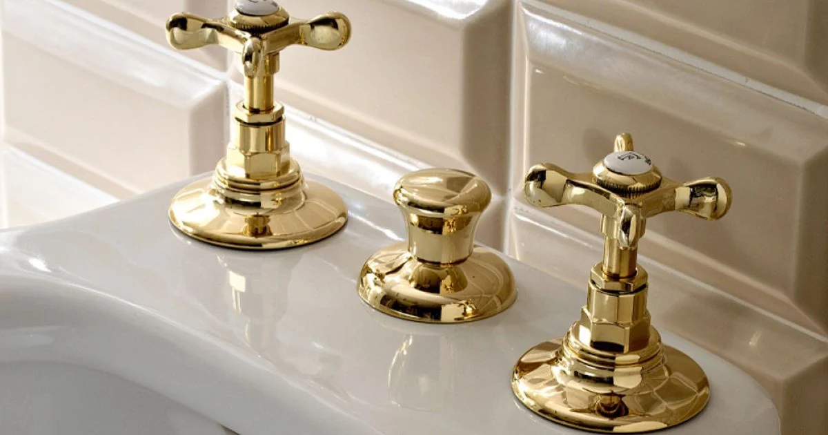 Rubinetteria Bidet a 3 Fori Erogazione Interna in Ottone Fatto a Mano - Fioretta