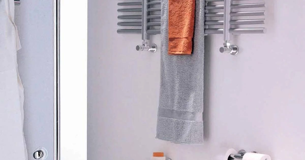 Scaldasalviette orizzontale idraulico design moderno Selene Scirocco H