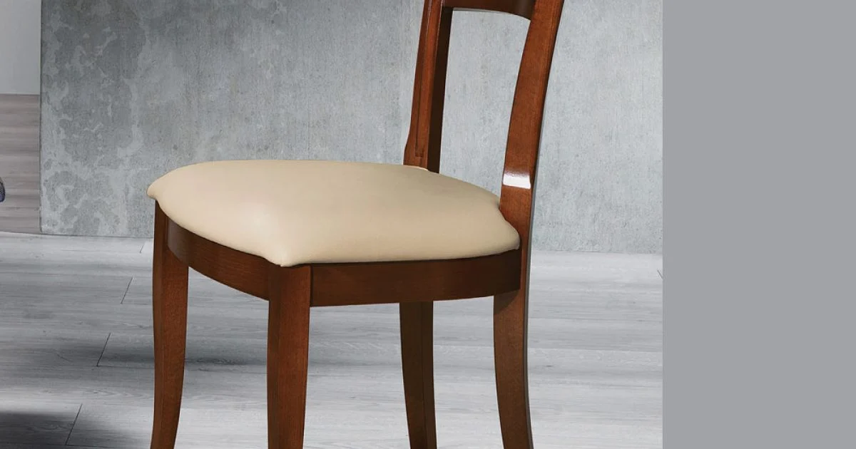 Sedia Classica in Legno di Faggio Schienale Decorato e Ecopelle - Milissa