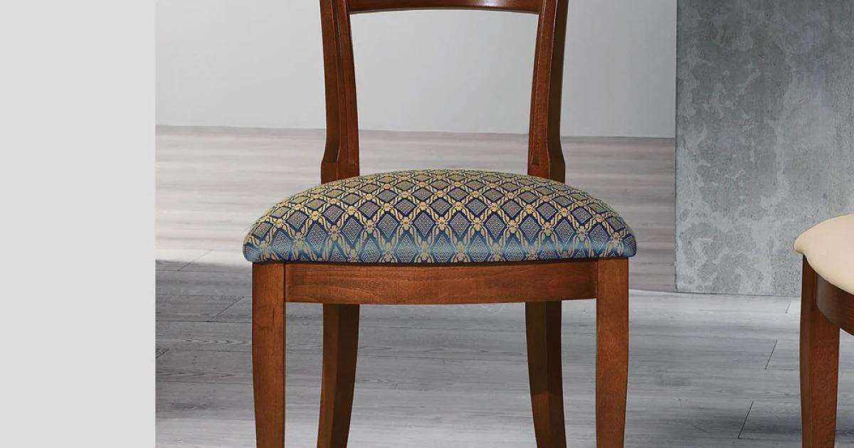Sedia Classica in Legno di Faggio Schienale Decorato e Tessuto - Milissa